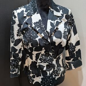 Grace Elements Black and White Floral Blazer 8